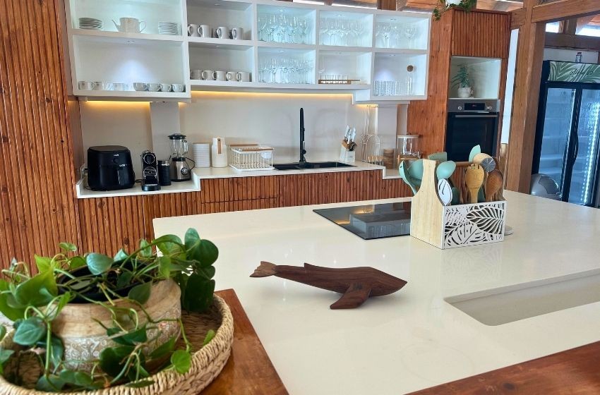 Kitchen Aloha 28 Ponta Mamoli