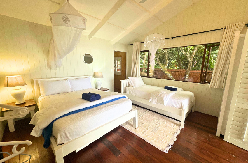 Bedroom 1 at Mar Azul 4 in Ponta Malongane 