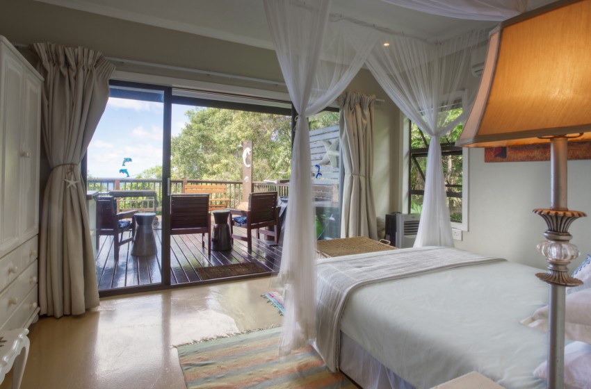 Bedroom 4 with sea view at Campismo Ninho 40 in Ponta Malongane