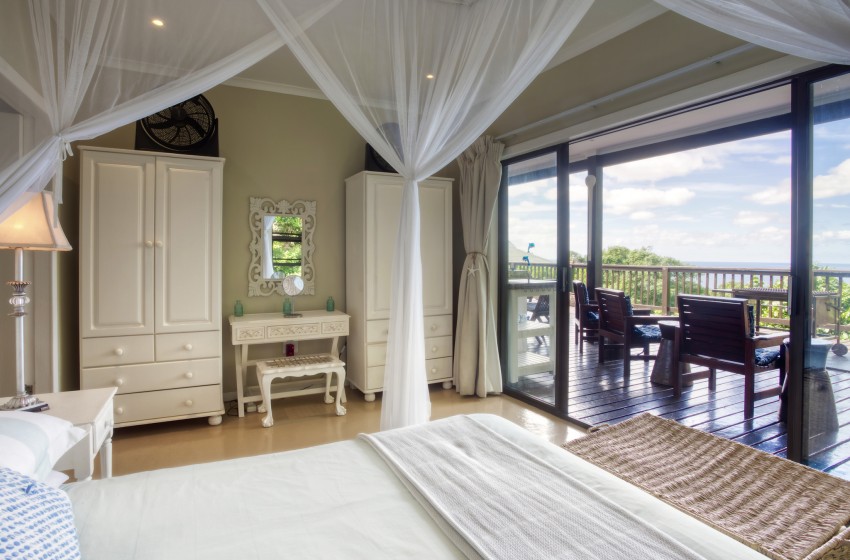 Bedroom 4 with sea view at Campismo Ninho 40 in Ponta Malongane