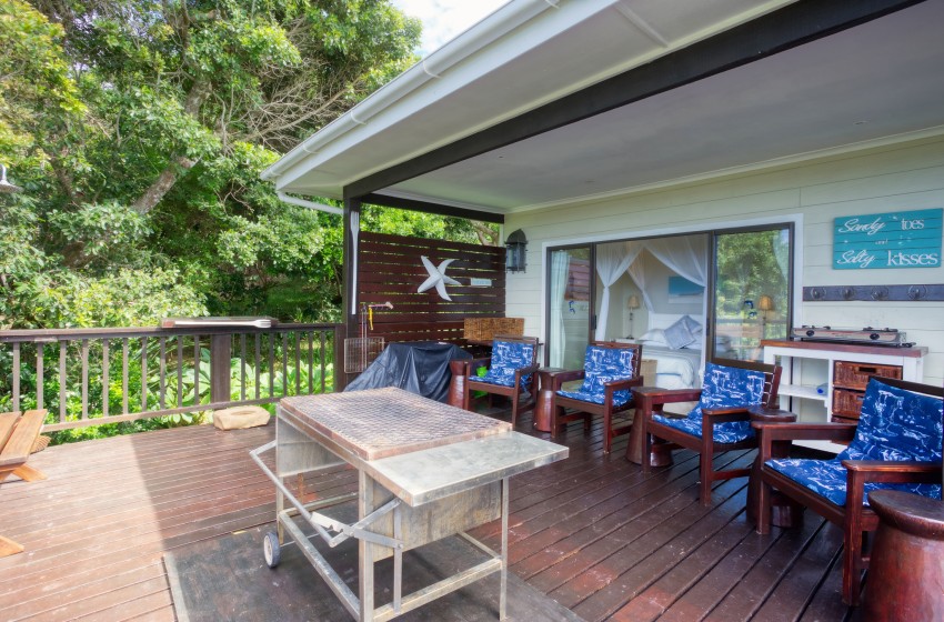 Deck with braai at Campismo Ninho 40 in Ponta Malongane