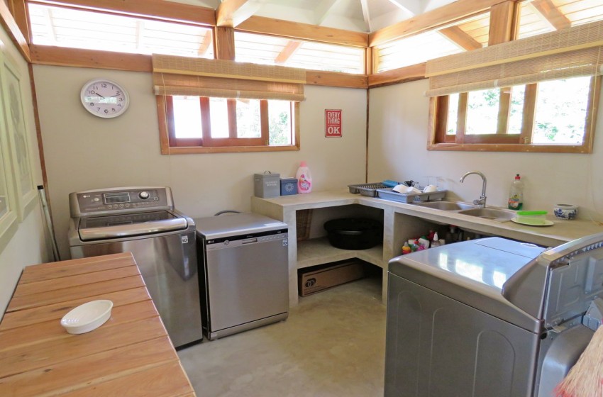 Scullery at Aloha 16 in Ponta Mamoli