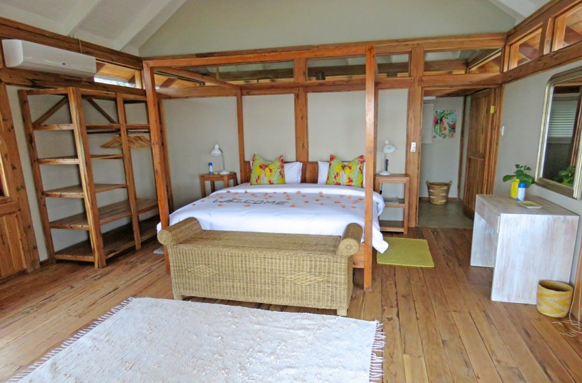 Bedroom 1 at Aloha 16 in Ponta Mamoli