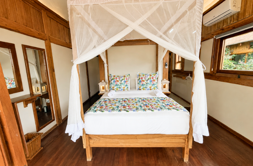 bedroom 1 at Aloha 18 in Ponta Mamoli