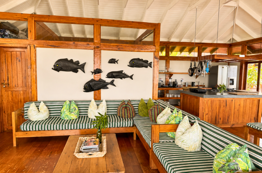 lounge at Aloha 18 in Ponta Mamoli