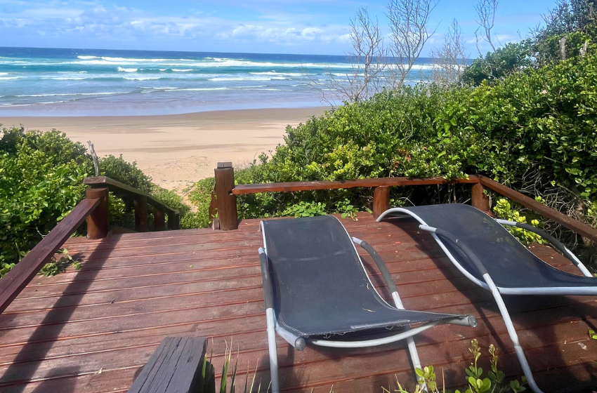 sun loungers with sea view at Baleia azul beachfront tent 8 in Ponta Mamoli