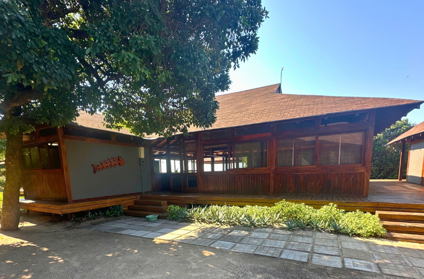 exterior of Aloha 3 in Ponta Mamoli