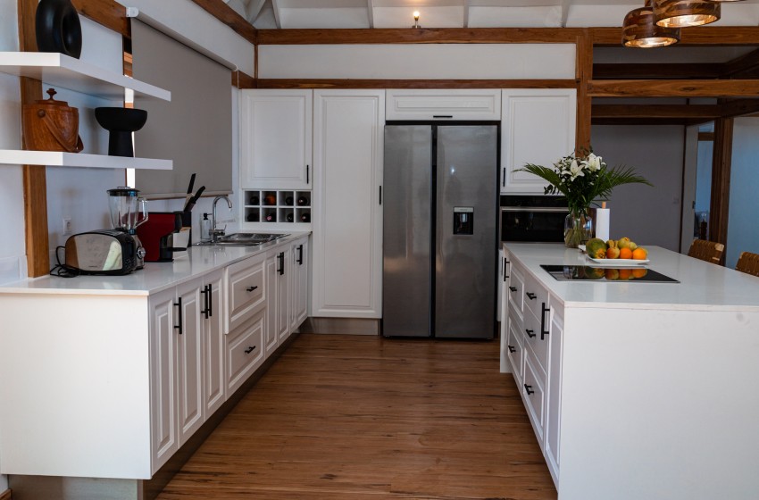 kitchen at Aloha 8 in Ponta Mamoli