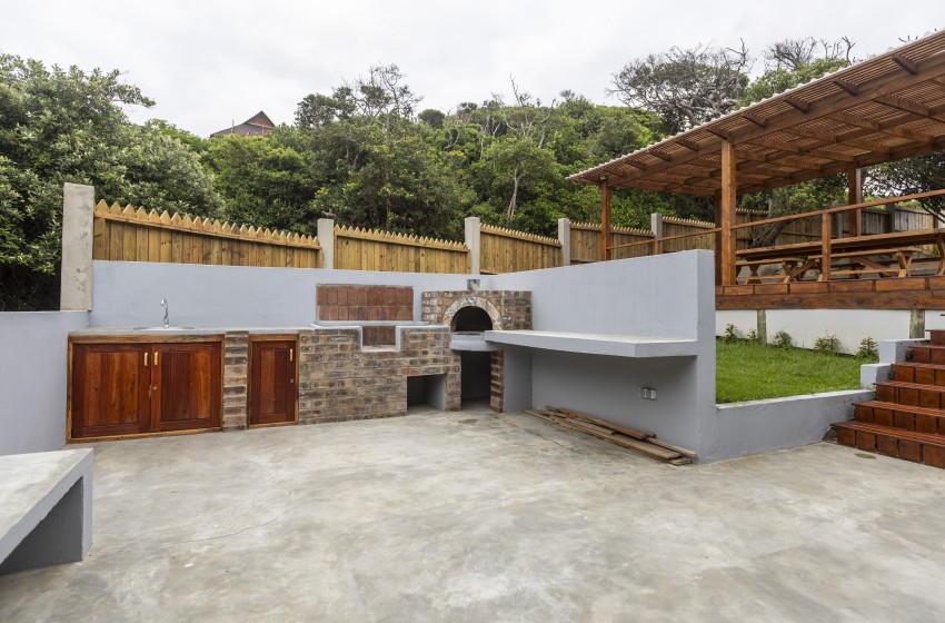 braai at at Aloha 8 in Ponta Mamoli