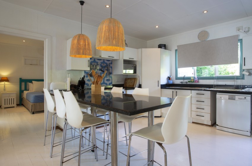 dining table at Casa Branca in Ponta do Ouro